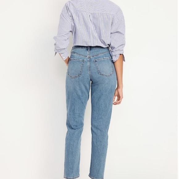 Old Navy curvy & tall Straight Leg Jeans - Picture 3 of 4